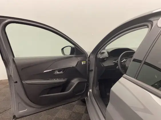 PEUGEOT 208 II - voiture d'occasion - Photo 19