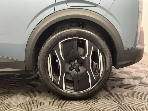 PEUGEOT 3008 III - voiture d'occasion - Photo 23