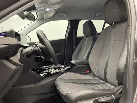 PEUGEOT 2008 II - voiture d'occasion - Photo 17