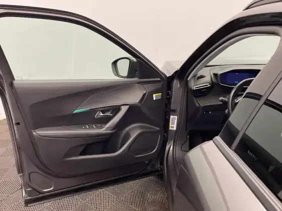 PEUGEOT 2008 II - voiture d'occasion - Photo 18