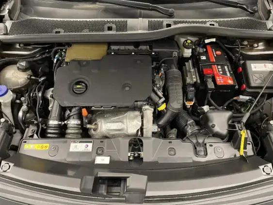 PEUGEOT 2008 II - voiture d'occasion - Photo 20