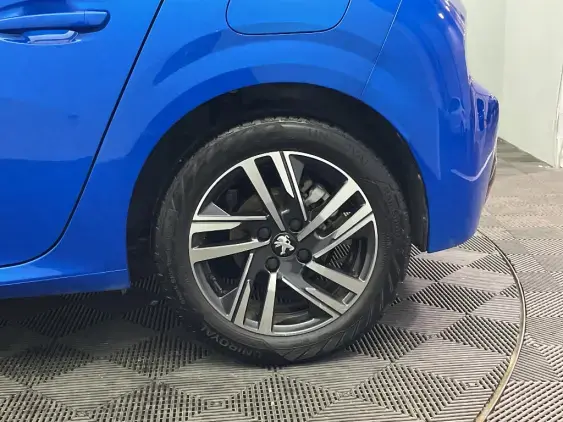 PEUGEOT 208 BUSINESS R II - voiture d'occasion - Photo 24