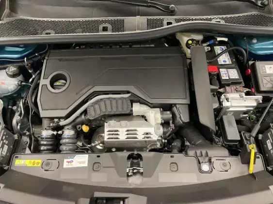 PEUGEOT 2008 II - voiture d'occasion - Photo 20