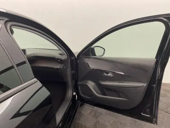 PEUGEOT 208 II - voiture d'occasion - Photo 20