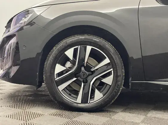 PEUGEOT 208 II - voiture d'occasion - Photo 23