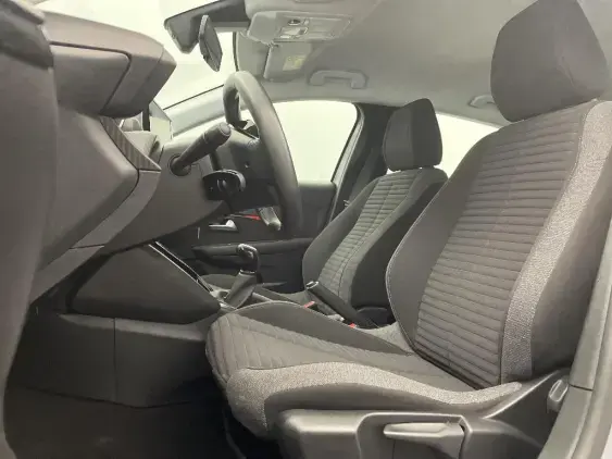 PEUGEOT 208 BUSINESS R II - voiture d'occasion - Photo 18