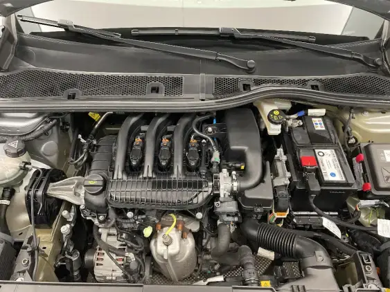 PEUGEOT 208 BUSINESS R II - voiture d'occasion - Photo 21