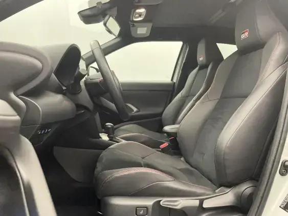 TOYOTA YARIS CROSS I - voiture d'occasion - Photo 18