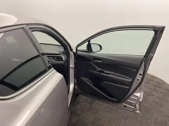 TOYOTA C-HR - voiture d'occasion - Photo 19