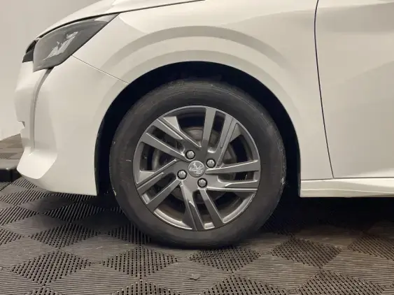 PEUGEOT 208 II - voiture d'occasion - Photo 21