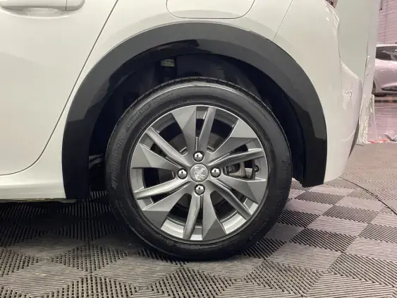 PEUGEOT 208 AFFAIRE ELECTRIQUE II - voiture d'occasion - Photo 23