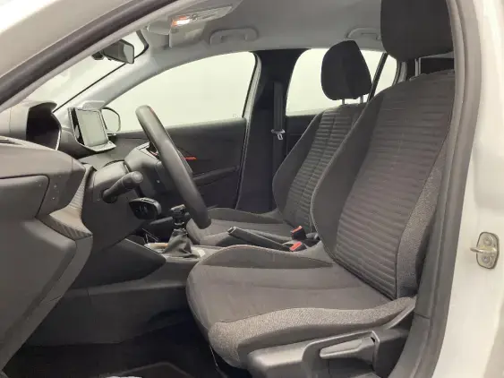 PEUGEOT 208 II - voiture d'occasion - Photo 17