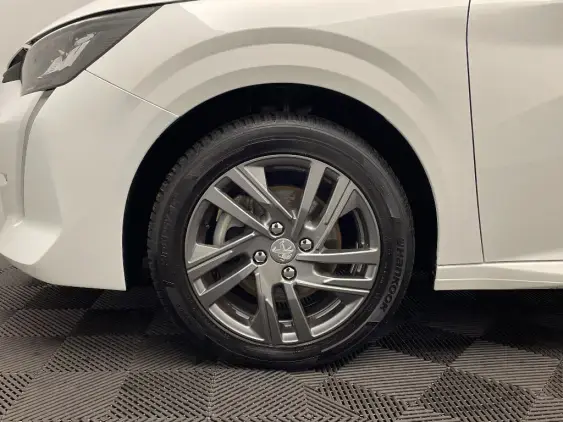 PEUGEOT 208 II - voiture d'occasion - Photo 22