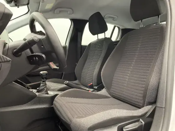 PEUGEOT 208 II - voiture d'occasion - Photo 16