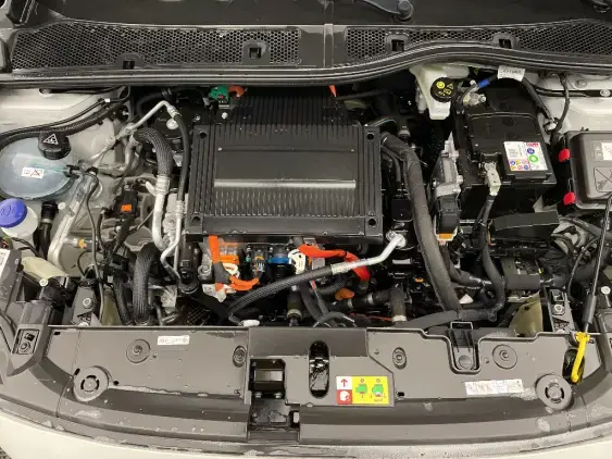 PEUGEOT 208 ELECTRIQUE II - voiture d'occasion - Photo 20