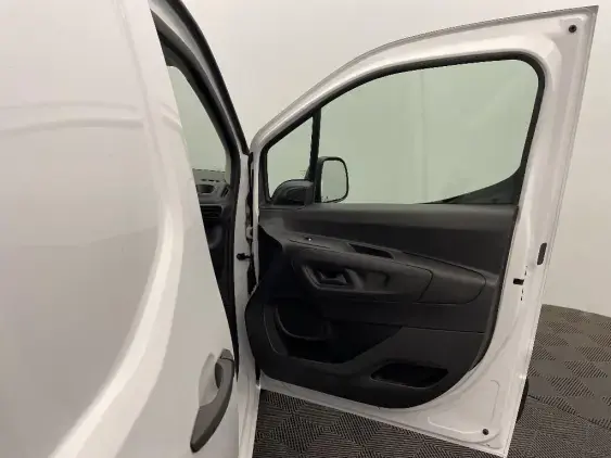 PEUGEOT PARTNER III - voiture d'occasion - Photo 18