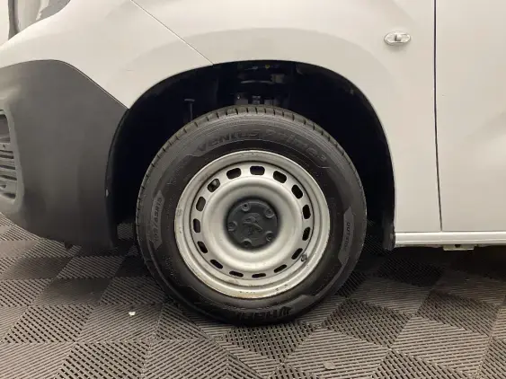 PEUGEOT PARTNER III - voiture d'occasion - Photo 21