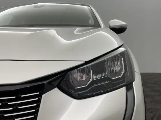 PEUGEOT 208 ELECTRIQUE II - voiture d'occasion - Photo 21