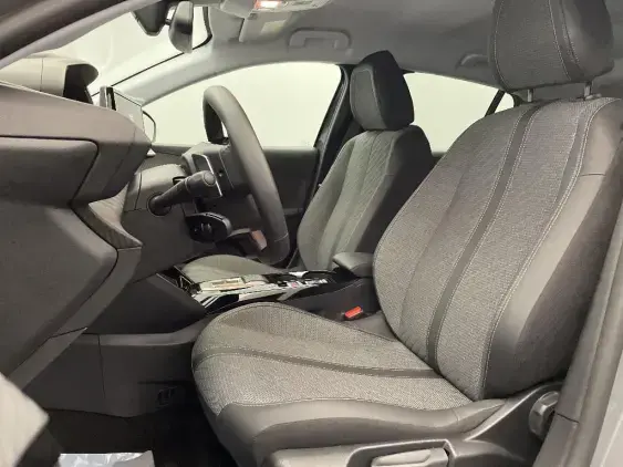 PEUGEOT 208 II - voiture d'occasion - Photo 17