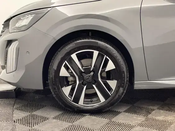 PEUGEOT 208 II - voiture d'occasion - Photo 22