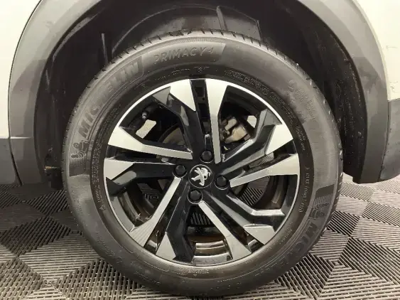 PEUGEOT 2008 II - voiture d'occasion - Photo 23