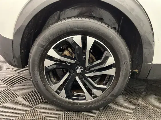 PEUGEOT 2008 II - voiture d'occasion - Photo 24