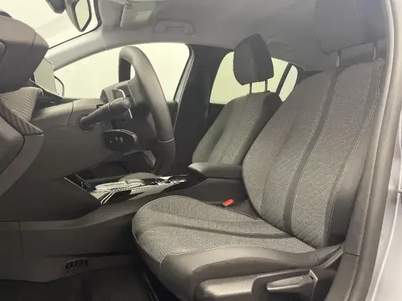 PEUGEOT 208 II - voiture d'occasion - Photo 17