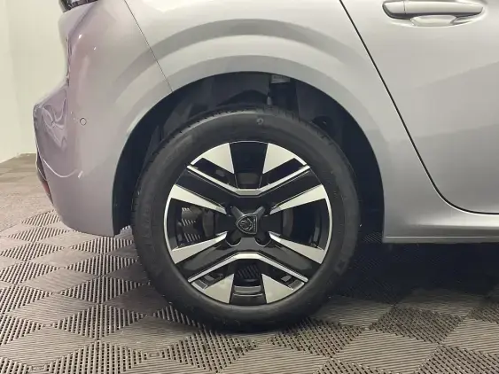 PEUGEOT 208 II - voiture d'occasion - Photo 24