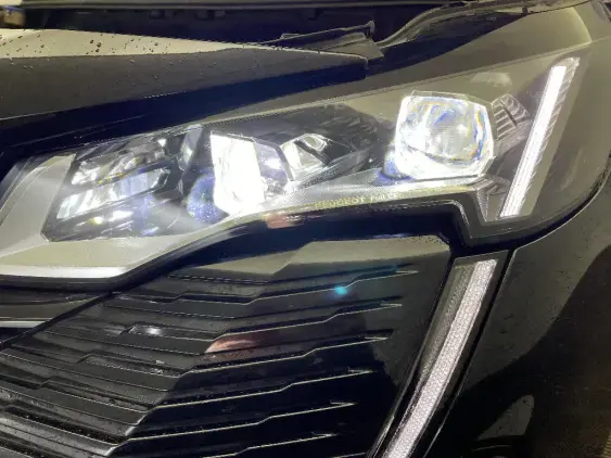 PEUGEOT 3008 II - voiture d'occasion - Photo 21