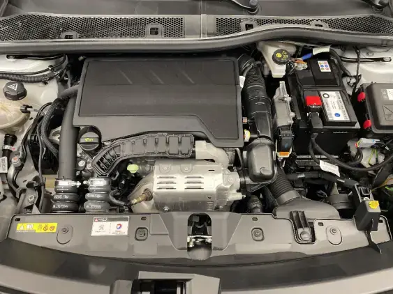 PEUGEOT 2008 II - voiture d'occasion - Photo 20