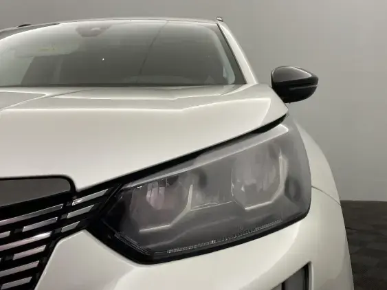 PEUGEOT 2008 II - voiture d'occasion - Photo 21