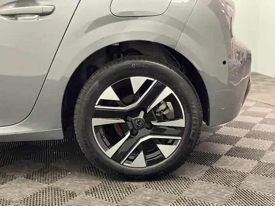 PEUGEOT 208 II - voiture d'occasion - Photo 23