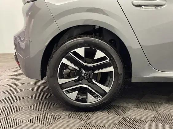 PEUGEOT 208 II - voiture d'occasion - Photo 24