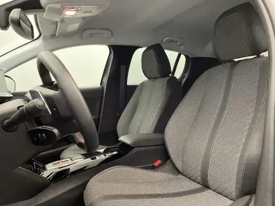 PEUGEOT 208 II - voiture d'occasion - Photo 17