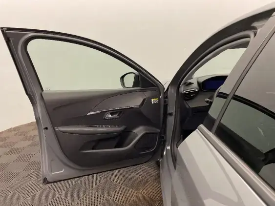 PEUGEOT 208 II - voiture d'occasion - Photo 18