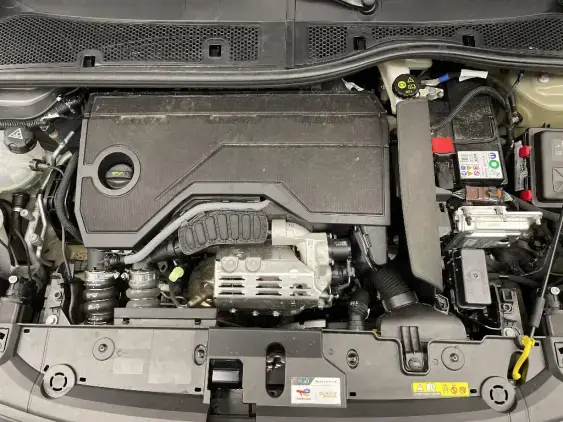 PEUGEOT 208 II - voiture d'occasion - Photo 20