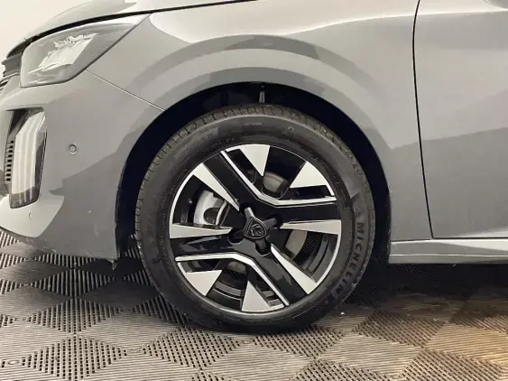 PEUGEOT 208 II - voiture d'occasion - Photo 22