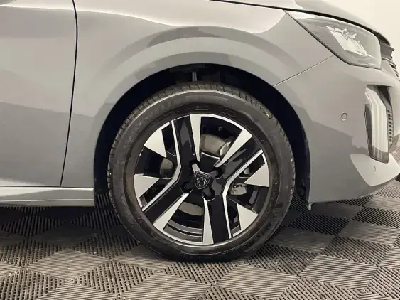 PEUGEOT 208 II - voiture d'occasion - Photo 24