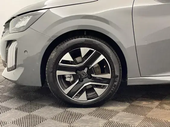 PEUGEOT 208 II - voiture d'occasion - Photo 22