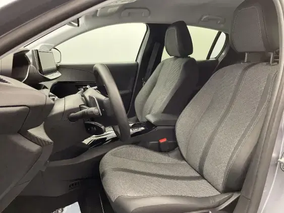 PEUGEOT 208 II - voiture d'occasion - Photo 17