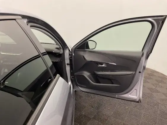 PEUGEOT 208 II - voiture d'occasion - Photo 19