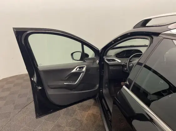 PEUGEOT 2008 - voiture d'occasion - Photo 18