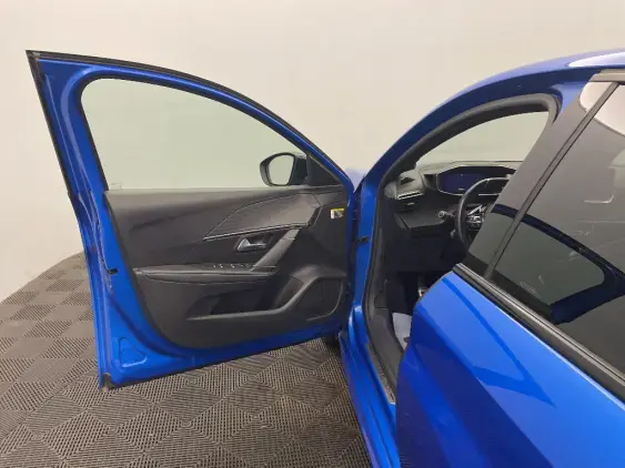 PEUGEOT 208 BUSINESS R II - voiture d'occasion - Photo 19