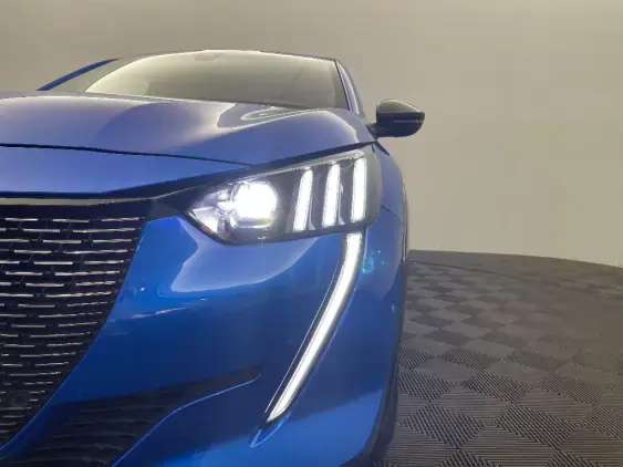 PEUGEOT 208 BUSINESS R II - voiture d'occasion - Photo 22