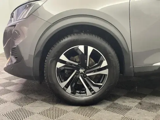 PEUGEOT 2008 II - voiture d'occasion - Photo 22