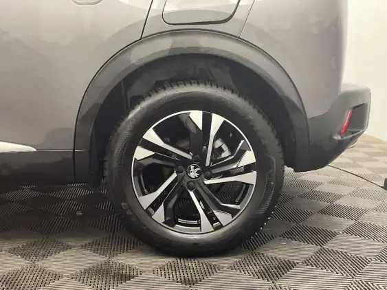 PEUGEOT 2008 II - voiture d'occasion - Photo 23