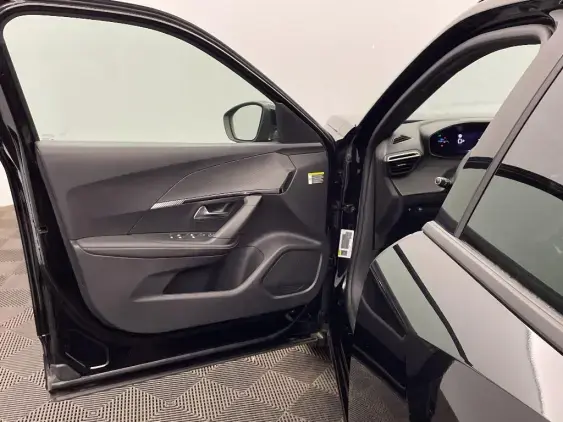 PEUGEOT 2008 II - voiture d'occasion - Photo 18