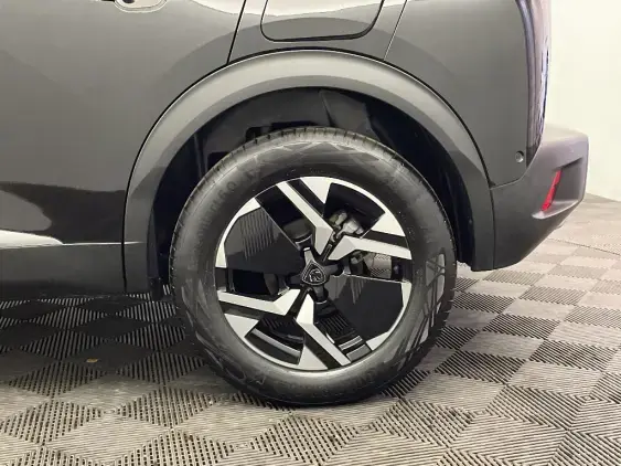 PEUGEOT 2008 II - voiture d'occasion - Photo 23