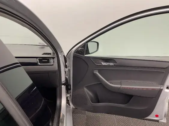 SEAT TOLEDO IV - voiture d'occasion - Photo 20