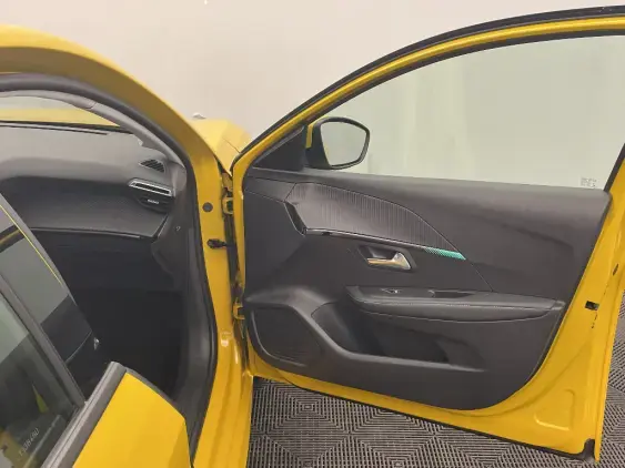 PEUGEOT 208 BUSINESS R II - voiture d'occasion - Photo 19